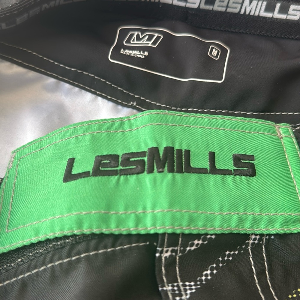 Authentic Les Mills Body Combat Athletic Shorts Size Medium - Picture 4 of 9